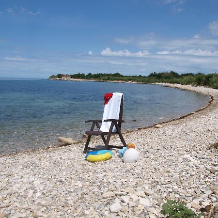 Camping Adria Mobile Homes In Camping Kastanija Novigrad Istria Exterior foto